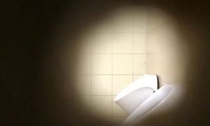 spy in toilet.MP4