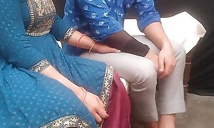 Jiju meri le lo, main bhi to aadhi gharwaali hu, real homemade sex video by jony darling