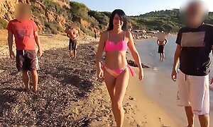 SPONTANEOUS FREE FUCK ON THE BEACH! Everyone can fuck! Entitlement of hole!