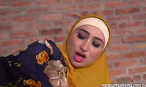 Hairy drab all over hijab gets pumped